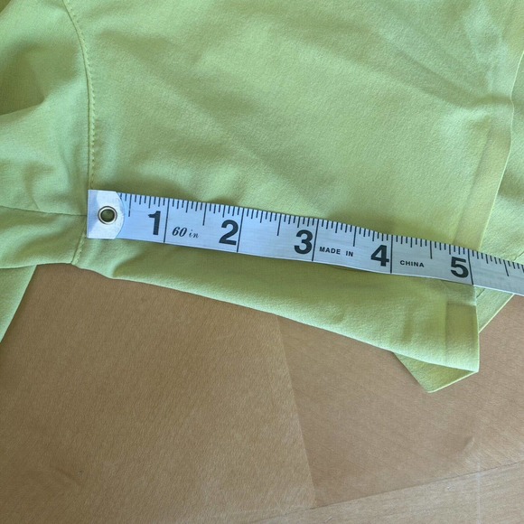 Fabletics Womens Size XXL Athletic Lined Shorts Yellow Back Pocket Reflector GUC - Picture 14 of 14